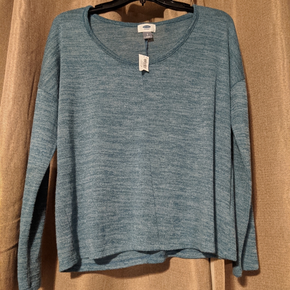 teal top
